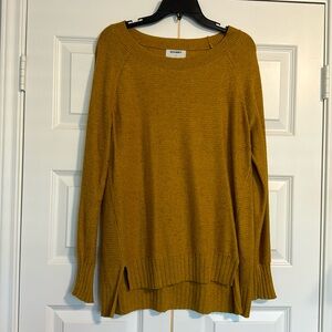 Old Navy Sweater